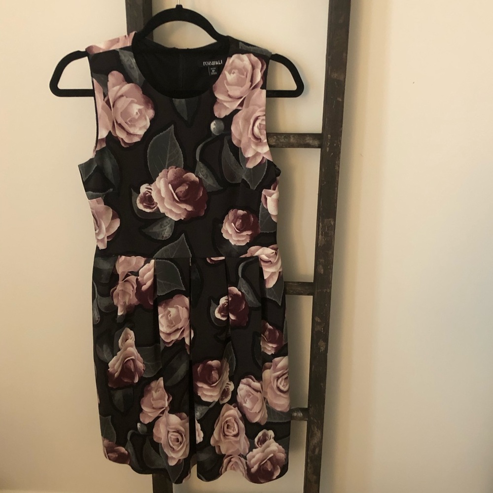 3/$15 Dress Barn Floral Dress